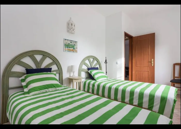 Vilamar Villa *